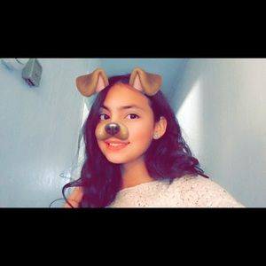 Meet your Posher, Mia